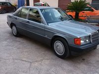 Usata Mercedes 190 122 CV (89 kW) 1989 Grigio Berlina
