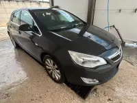 Usata Opel Astra 125 CV (91 kW) 2010 Grigio Berlina