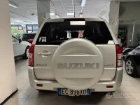 Usata Suzuki Grand Vitara 129 CV (94 kW) 2010 Grigio SUV