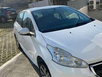 Usata Peugeot 208 Active 68 CV (50 kW) 2014 Bianco Utilitaria