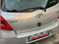 Usata Toyota Yaris 65 CV (47 kW) 2007 Grigio Utilitaria