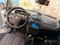 Usata Fiat Punto Evo 69 CV (50 kW) 2010 Grigio Utilitaria