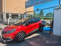 Usata Renault Captur 131 CV (96 kW) 2019 Rosso SUV