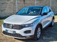 Usata VW T-Roc Advance 116 CV (85 kW) 2019 Argento SUV
