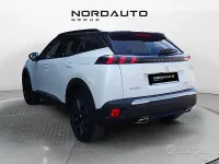 Usata Peugeot 2008 GT-line 131 CV (96 kW) 2020 Bianco SUV