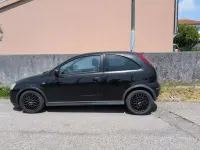 Usata Opel Corsa Sport 69 CV (50 kW) 2005 Nero Utilitaria