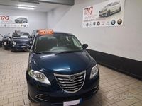Usata Lancia Ypsilon 69 CV (50 kW) 2015 Blu Utilitaria