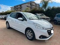 Usata Peugeot 208 92 CV (67 kW) 2019 Bianco Utilitaria