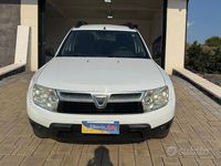 Usata Dacia Duster Lauréate 110 CV (80 kW) 2011 Bianco SUV