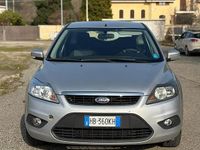 Usata Ford Focus Style 109 CV (80 kW) 2010 Grigio Station wagon