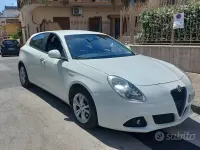 Usata Alfa Romeo Giulietta 105 CV (77 kW) 2013 Bianco Utilitaria