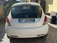 Usata Lancia Ypsilon Gold 69 CV (50 kW) 2015 Utilitaria