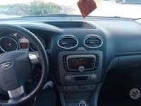 Usata Ford Focus 110 CV (80 kW) 2011 Grigio Station wagon