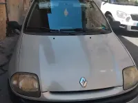 Usata Renault Clio 58 CV (42 kW) 2001 Grigio Berlina