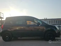 Usata Renault Modus 75 CV (55 kW) 2011 Nero Monovolume