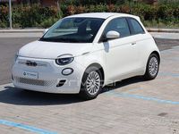 Usata Fiat 500e La Prima 86 kW (118 CV) 2024 Bianco Berlina