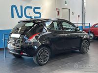 Usata Lancia Ypsilon Gold 69 CV (50 kW) 2021 Nero Utilitaria