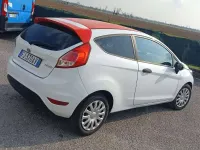 Gebraucht Ford Fiesta 75 PS (55 kW) 2017 Weiß Kleinwagen