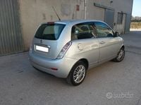 Usata Lancia Ypsilon 69 CV (50 kW) 2010 Grigio Utilitaria