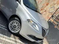 Usata Lancia Ypsilon Silver 69 CV (50 kW) 2014 Grigio Utilitaria
