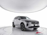 Usado Volvo XC90 Plus 250 HP (183 kW) 2025 Prateado SUV