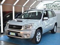 Usata Toyota RAV4 Sol 116 CV (85 kW) 2004 Argento SUV