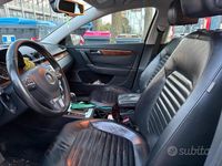 Usata VW Passat 170 CV (125 kW) 2011 Marrone Station wagon