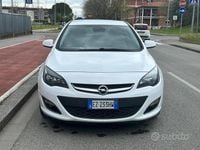 Usata Opel Astra Cosmo 140 CV (102 kW) 2015 Bianco Station wagon