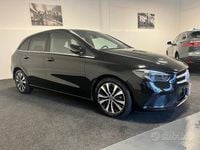 Usata Mercedes B180 Business 116 CV (85 kW) 2022 Nero Monovolume