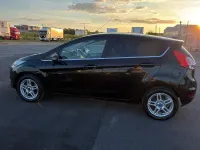 Usata Ford Fiesta 97 CV (71 kW) 2014 Nero Utilitaria