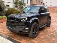 Usata Land Rover Defender SE Dynamic 200 CV (147 kW) 2026 Nero SUV