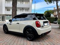 Usata Mini Cooper D 116 CV (85 kW) 2017 Bianco Utilitaria