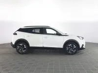 Usata Peugeot 2008 Allure 101 CV (74 kW) 2023 Bianco SUV