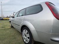 Usata Ford Focus S 90 CV (66 kW) 2005 Grigio Station wagon