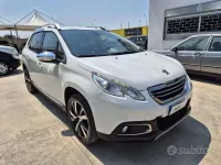 Usata Peugeot 2008 Allure 120 CV (88 kW) 2016 Bianco SUV