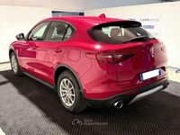 Usata Alfa Romeo Stelvio Business 160 CV (117 kW) 2019 Rosso pastello SUV