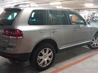 Usata VW Touareg 240 CV (176 kW) 2007 Grigio SUV