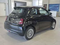 Nuova Fiat 500e 69 kW (95 CV) 2025 Nero cinema Berlina