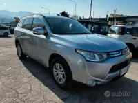 Usata Mitsubishi Outlander 150 CV (110 kW) 2014 Grigio SUV