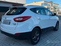 Usata Hyundai ix35 Xpossible 115 CV (84 kW) 2015 Bianco SUV