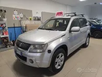 Usata Suzuki Grand Vitara 129 CV (94 kW) 2005 Grigio SUV