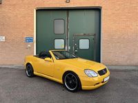 Usata Mercedes SLK230 AMG 193 CV (141 kW) 1999 Giallo yellowstone Cabrio