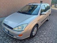 Usata Ford Focus Ghia 90 CV (66 kW) 2000 Argento Station wagon