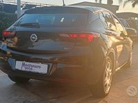 Usata Opel Astra Edition 131 CV (96 kW) 2016 Nero Berlina