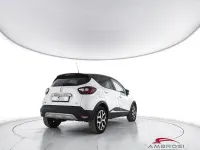 Usata Renault Captur Intens 110 CV (80 kW) 2017 Bianco SUV