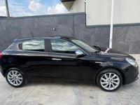 Usata Alfa Romeo Giulietta Sprint 120 CV (88 kW) 2014 Nero Utilitaria