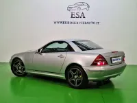 Usata Mercedes SLK230 197 CV (144 kW) 2000 Argento Cabrio