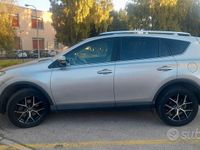 Usata Toyota RAV4 Lounge 143 CV (105 kW) 2017 SUV