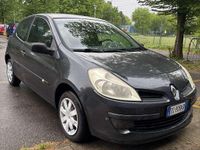 Usata Renault Clio II 75 CV (55 kW) 2007 Berlina