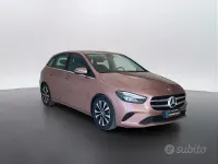 Usata Mercedes B180 116 CV (85 kW) 2022 Ros gold met. Utilitaria